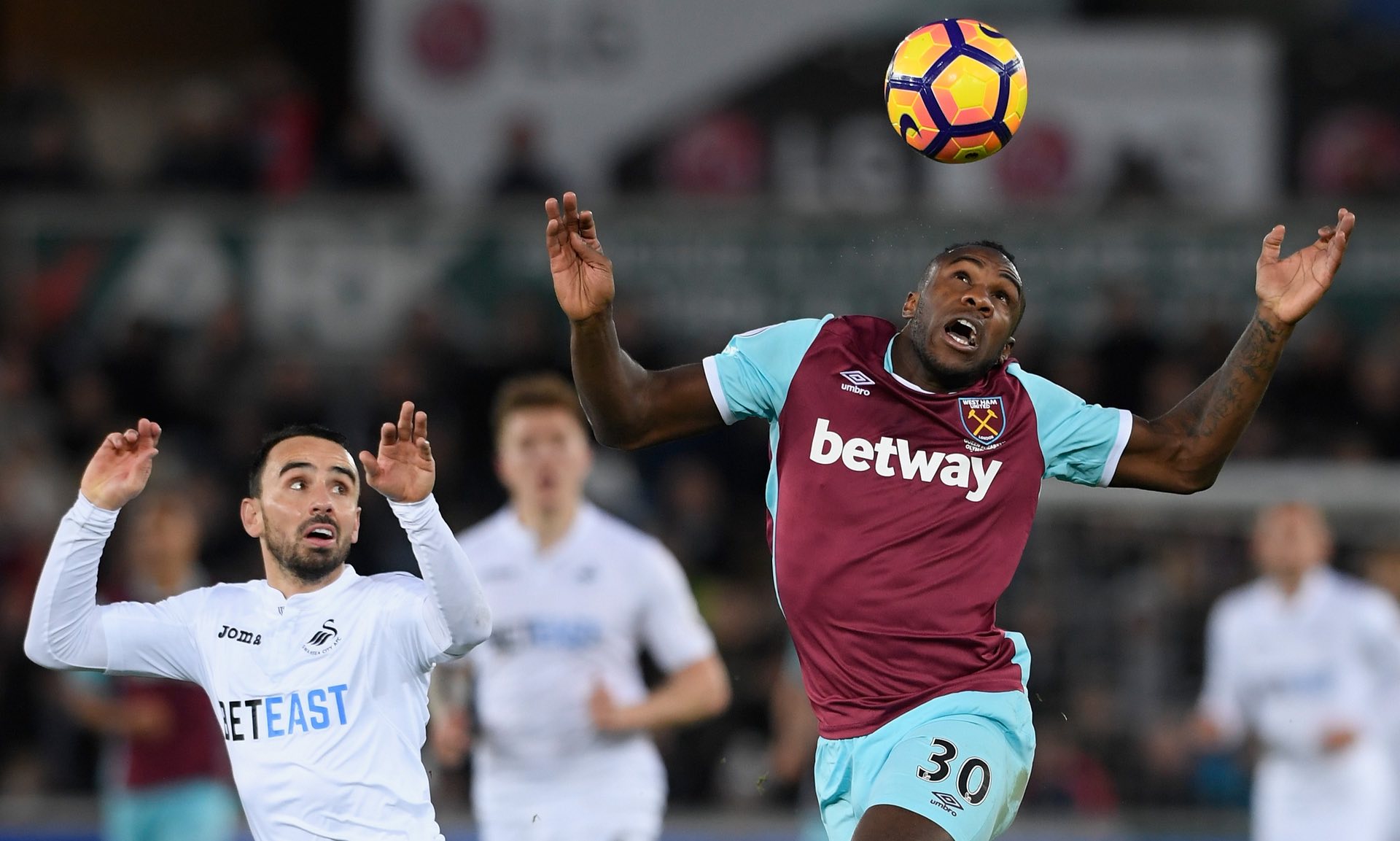 员展示了良 员展示了良